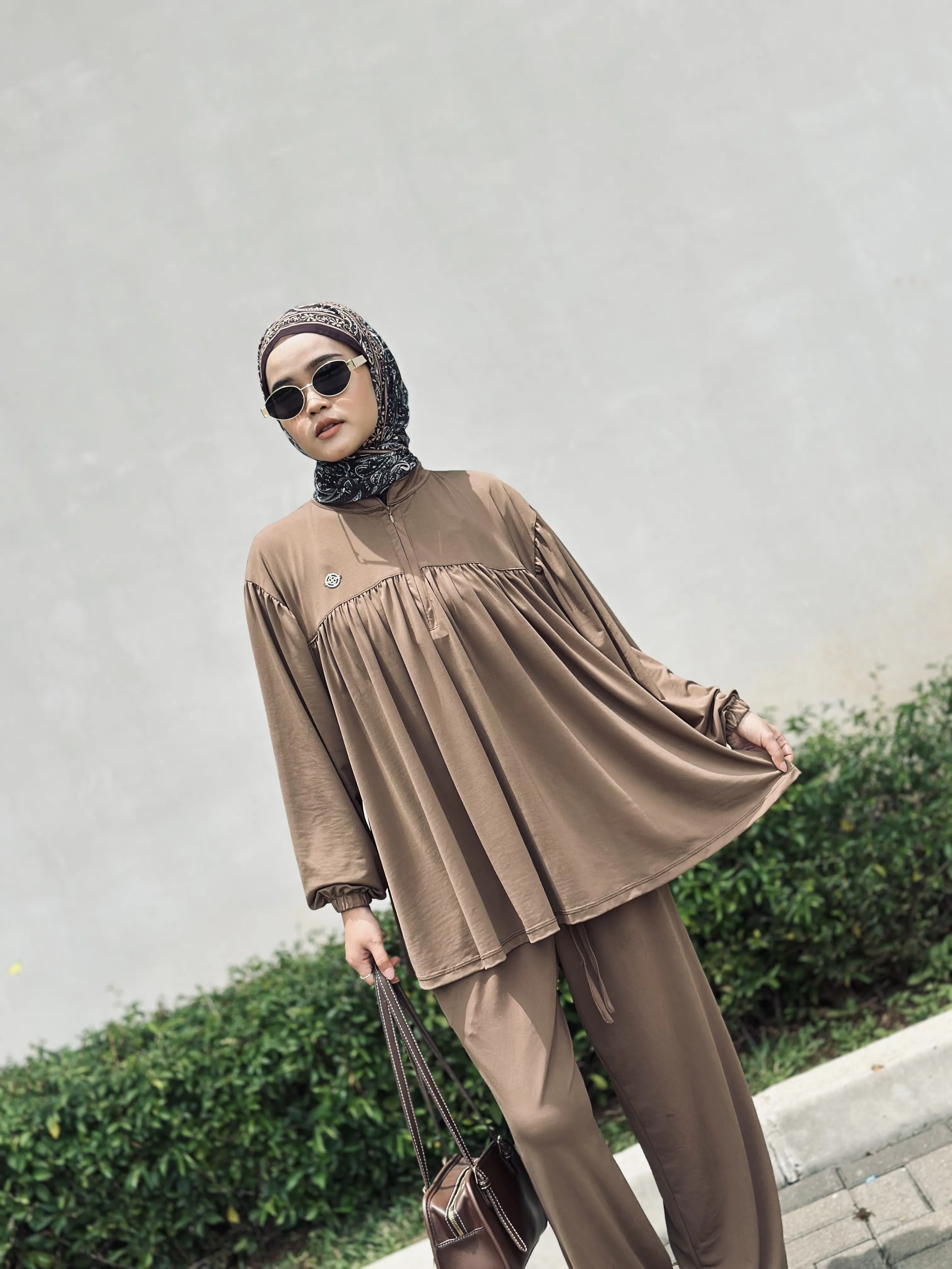 Jasmine Oneset
