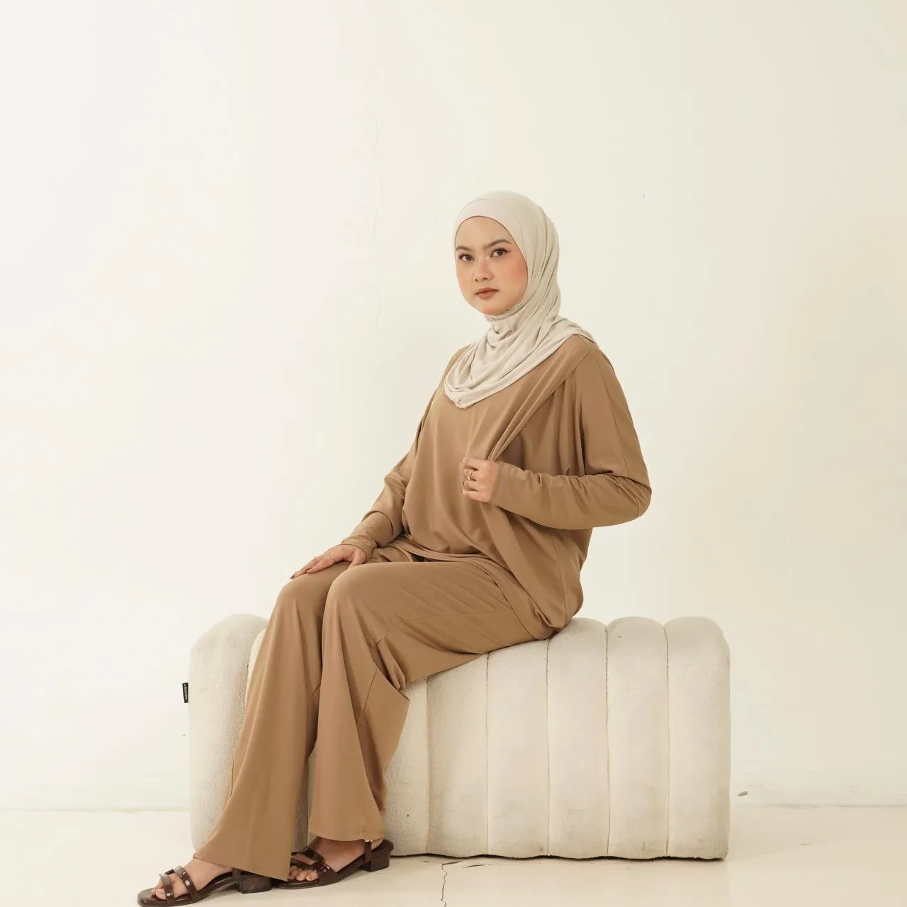 Nadine Oneset Busui (tanpa hijab)